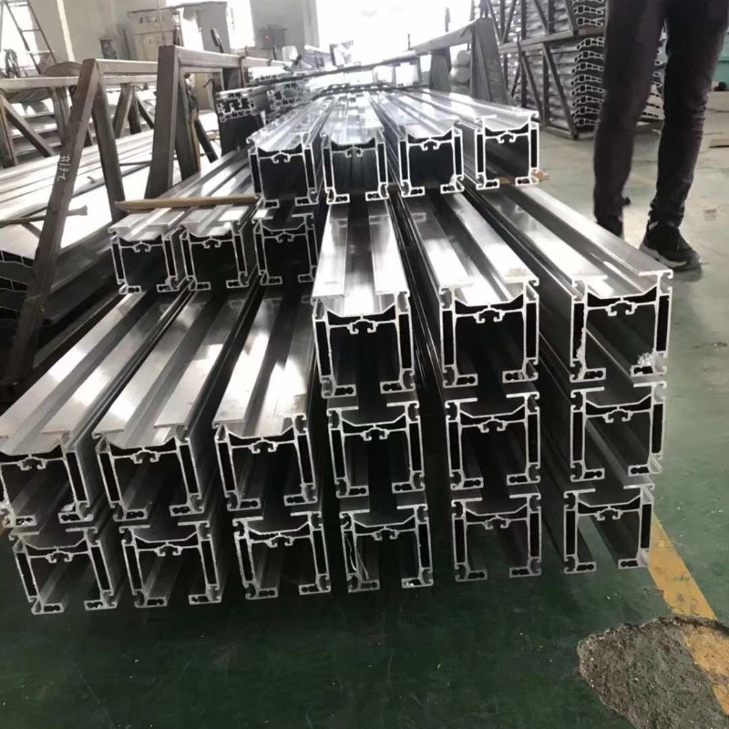 Apertura de moldes para perfiles de aluminio de tránsito ferroviario - Secciones 6005A