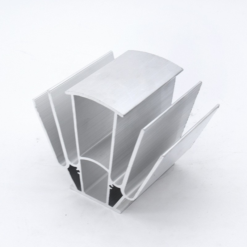 Perfil de aluminio de alta precisión - Matriz, alivio de tensiones, mecanizado